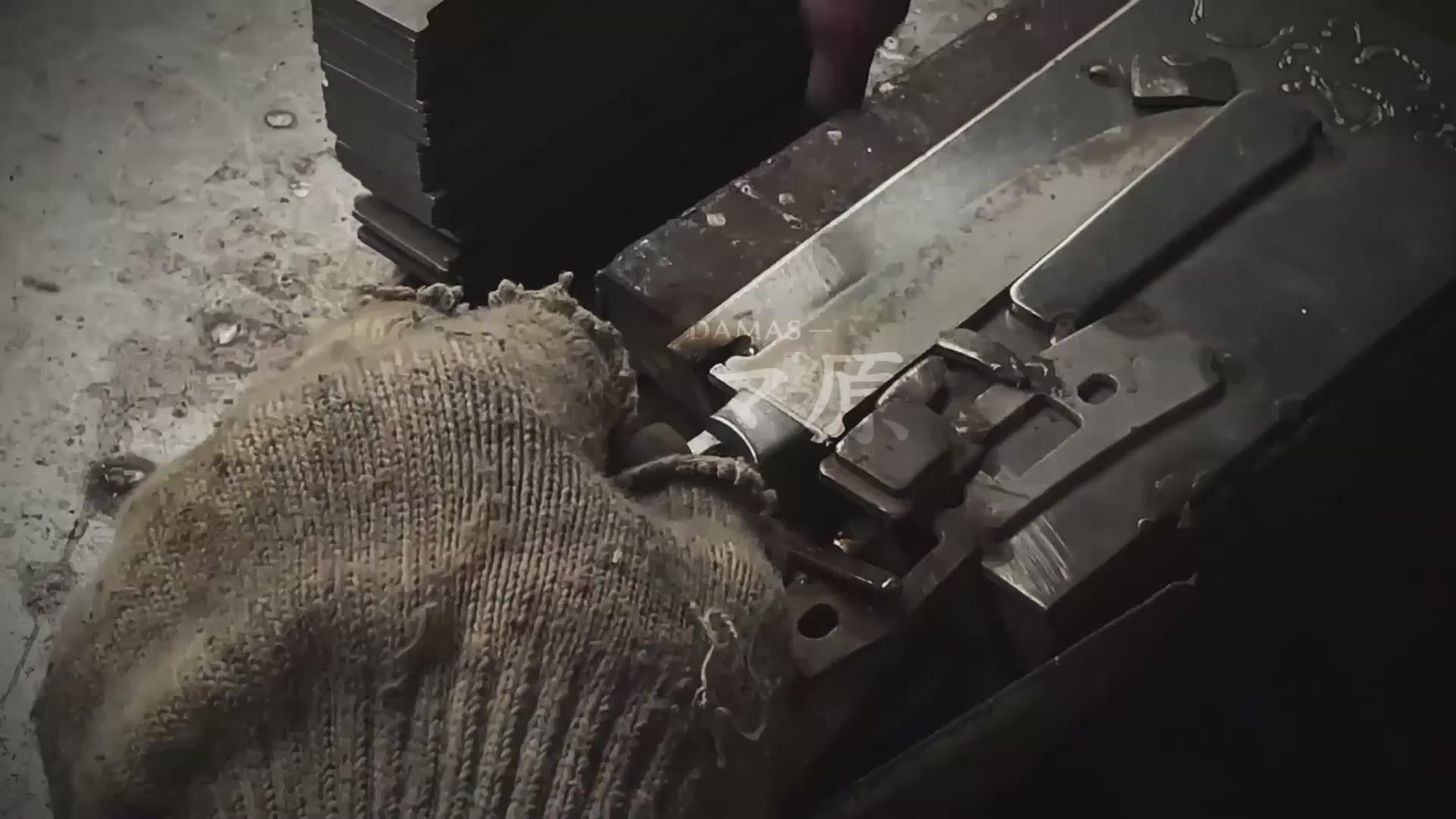 Processus de fabrication d’un couteau japonais en acier Damas